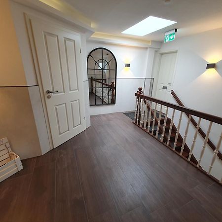 Neumuehler Hof- Gemuetliche Wohnung "Lenia" Parkplaetze Und Kongresshalle In Der Naehe Schwerin  Exterior foto